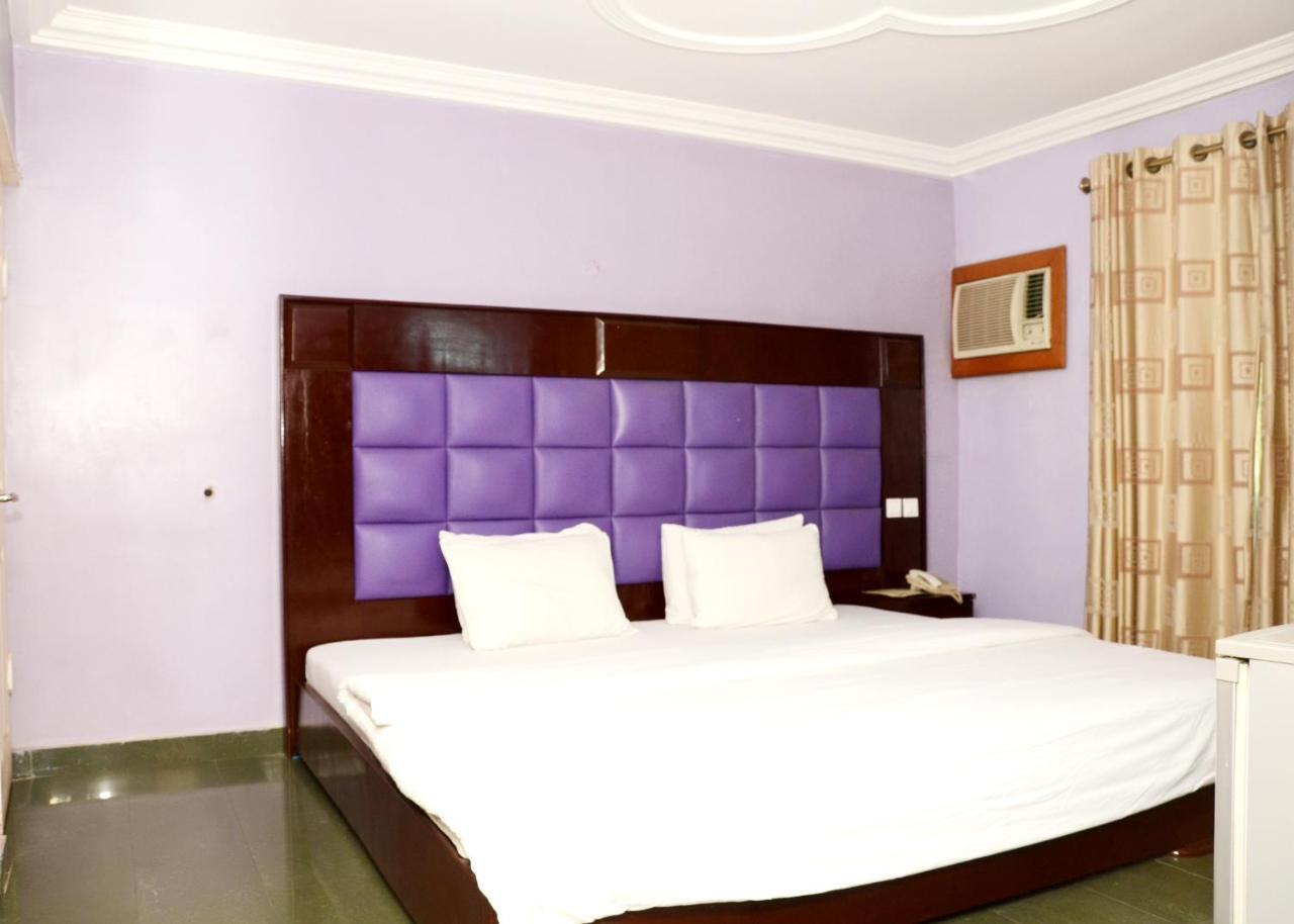 Terrace Green Hotels & Suite Lagos Esterno foto