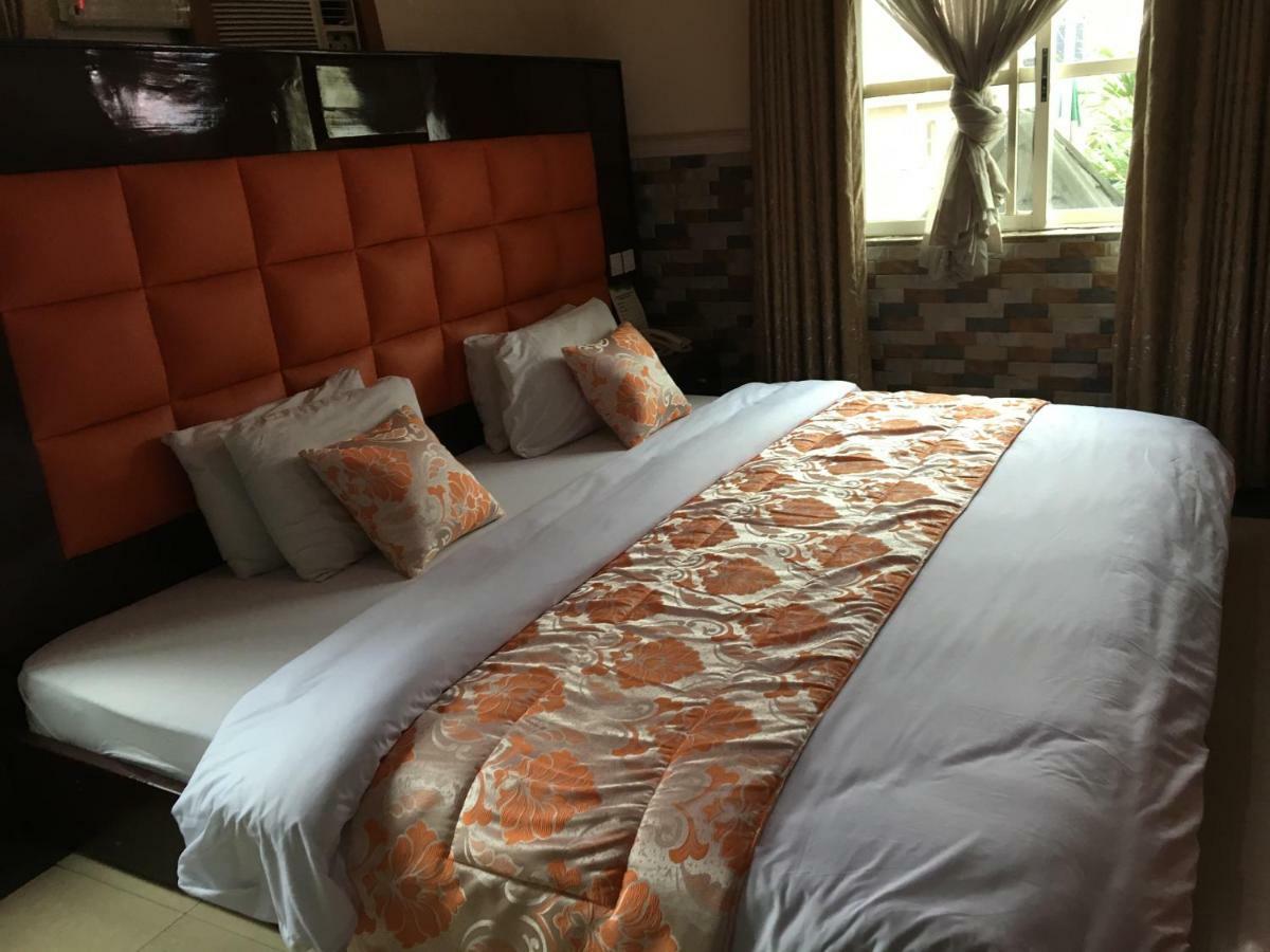 Terrace Green Hotels & Suite Lagos Esterno foto